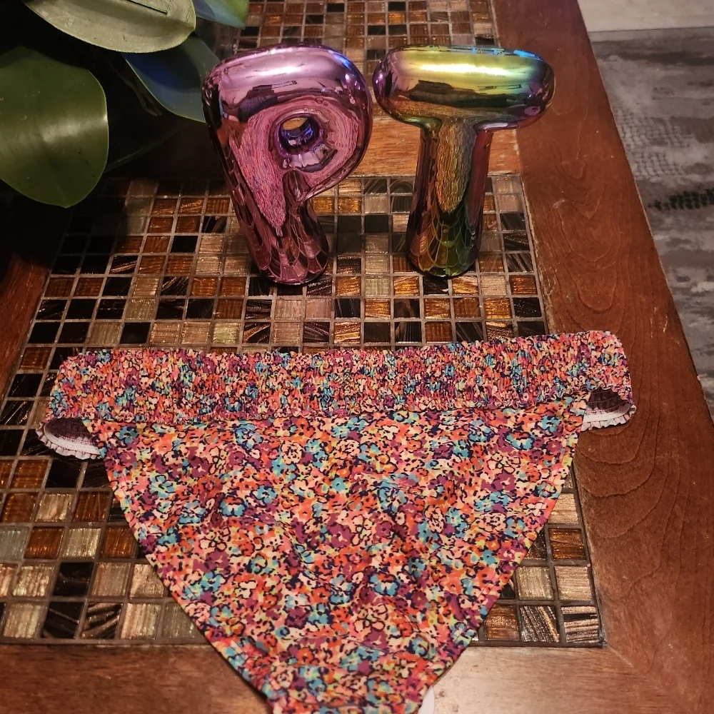 Pilyq swim bikini size L NEW
